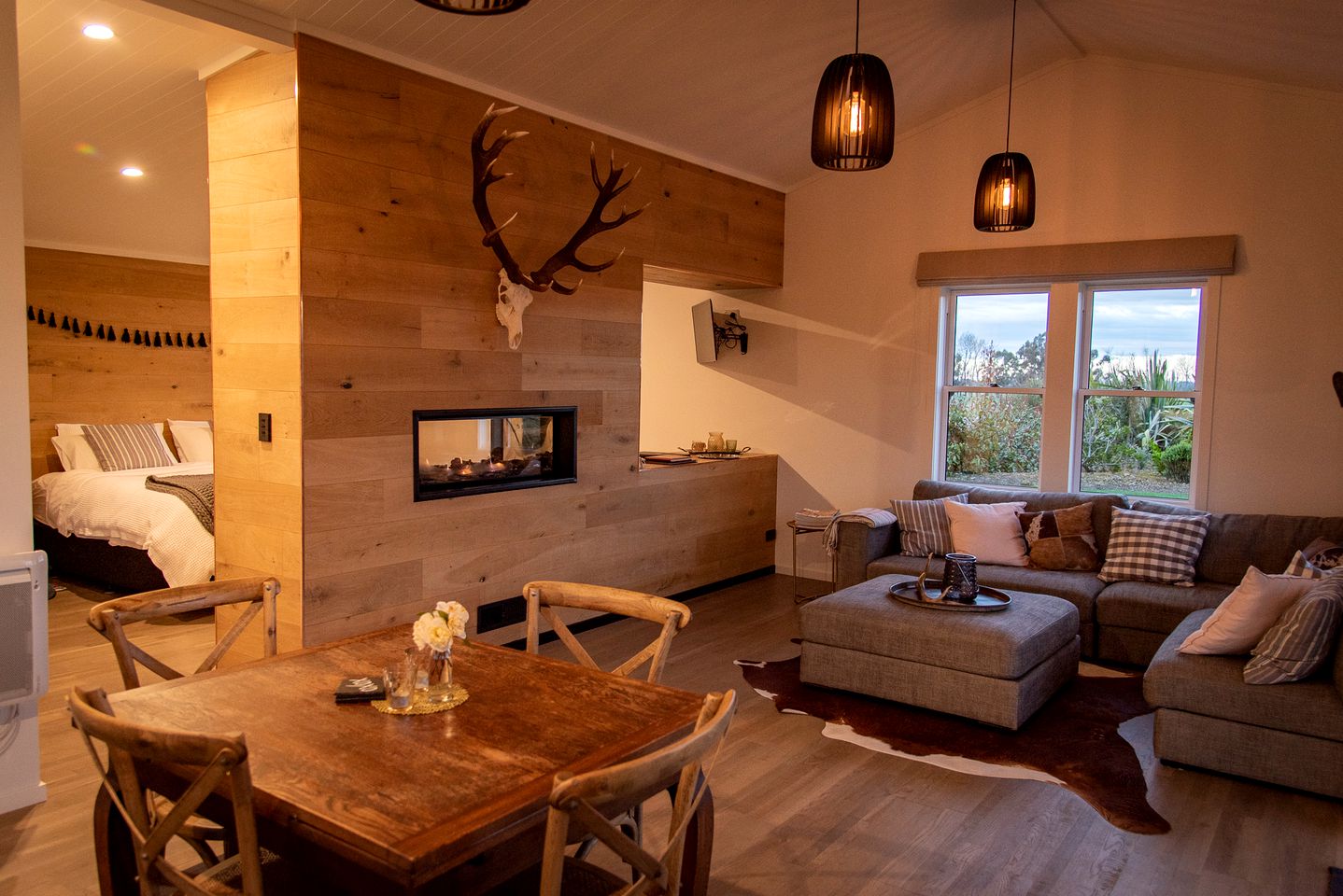 Cozy Cottage with Amazing Mountain Views in Staveley, New Zealand