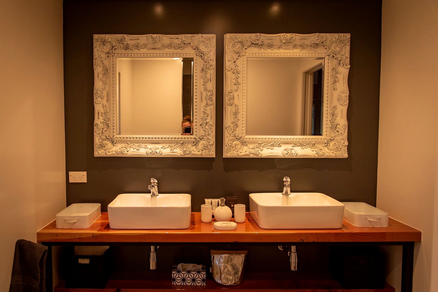 Cozy Cottage with Amazing Mountain Views in Staveley, New Zealand