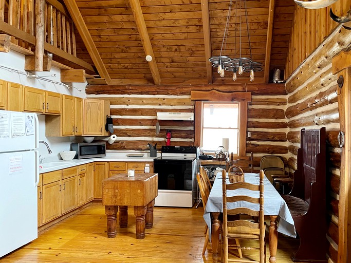 Beautiful Log Home on 15 acres on Harris Lake, Log Cabins, Coloma, United States of America