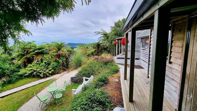 Cabins (Waitomo, North Island, New Zealand)
