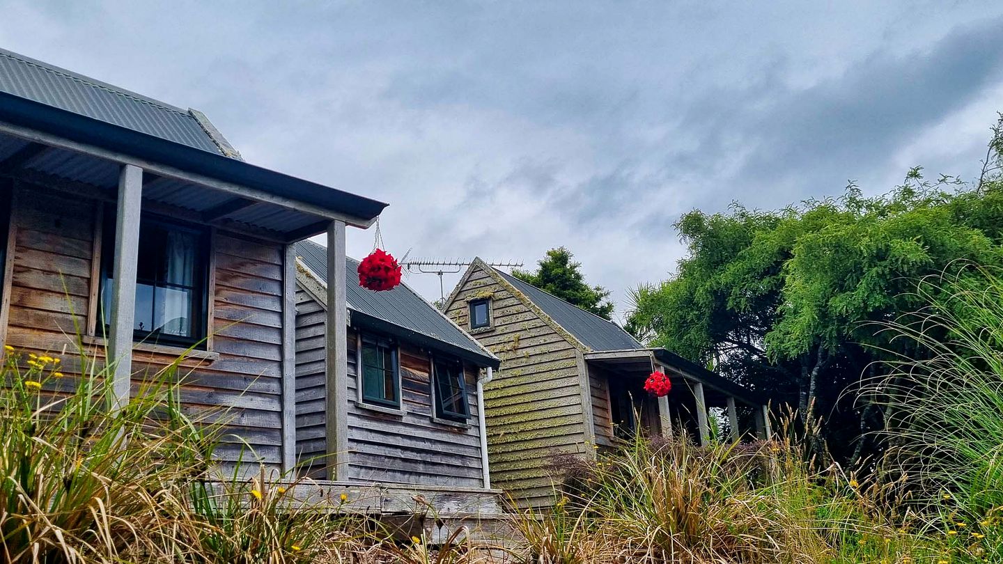 Rustic Cottage for an Adventurous Getaway to Waitomo, New Zealand
