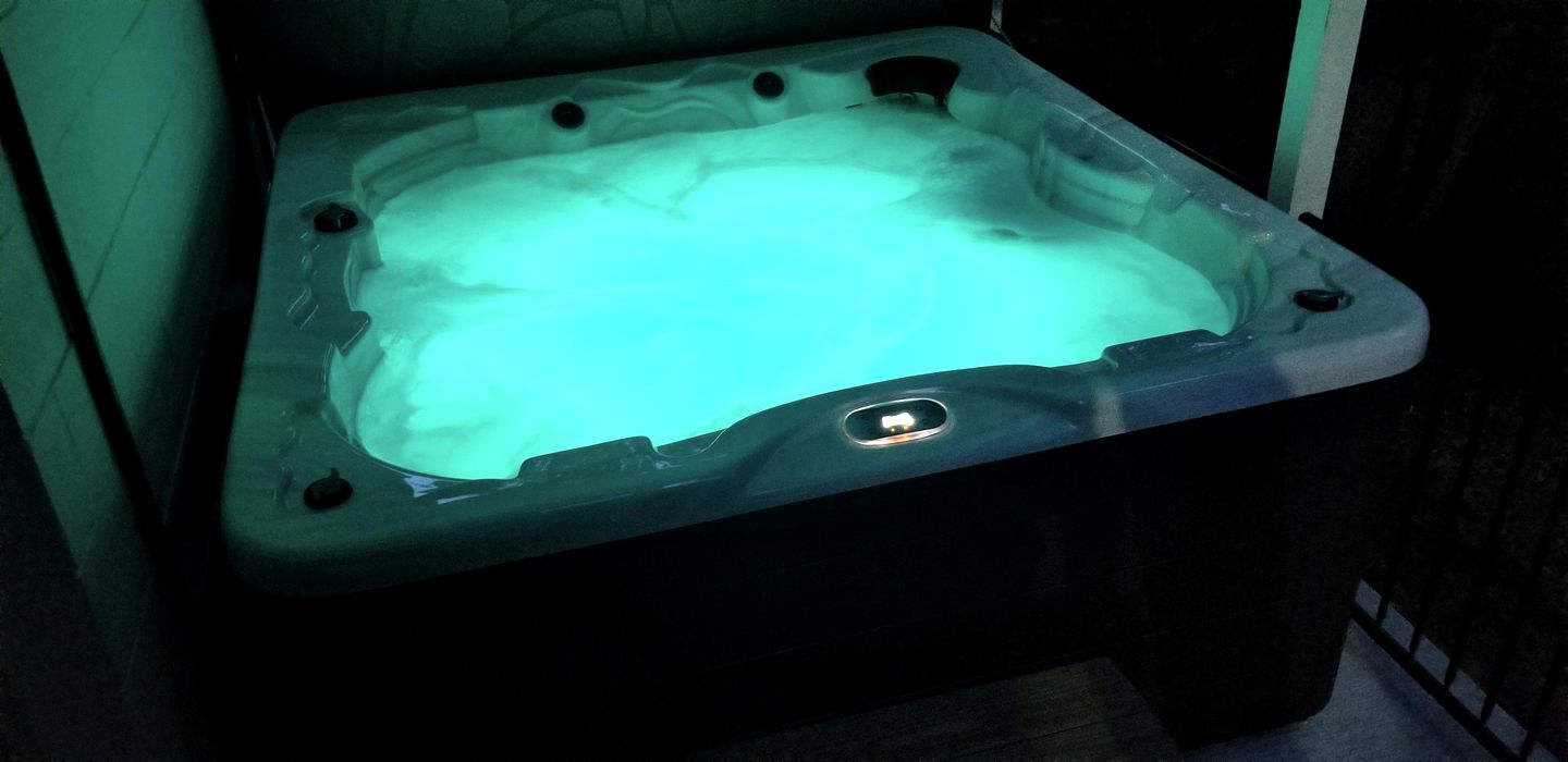 Beautiful Secluded Cottage in the Woods near the Red River Gorge in Kentucky