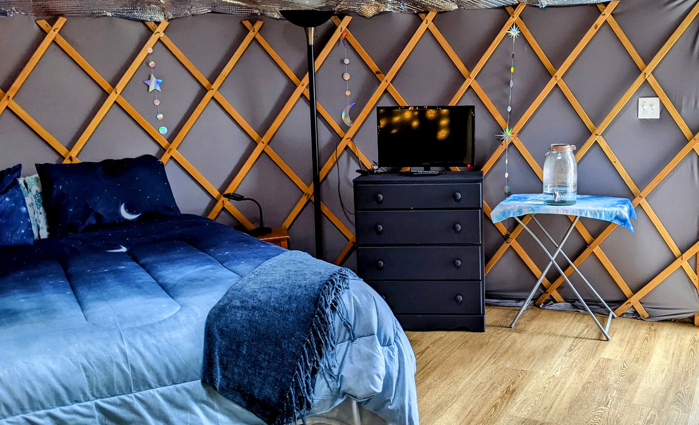 Peaceful Yurt Getaway near Lake Norman State Park, North Carolina