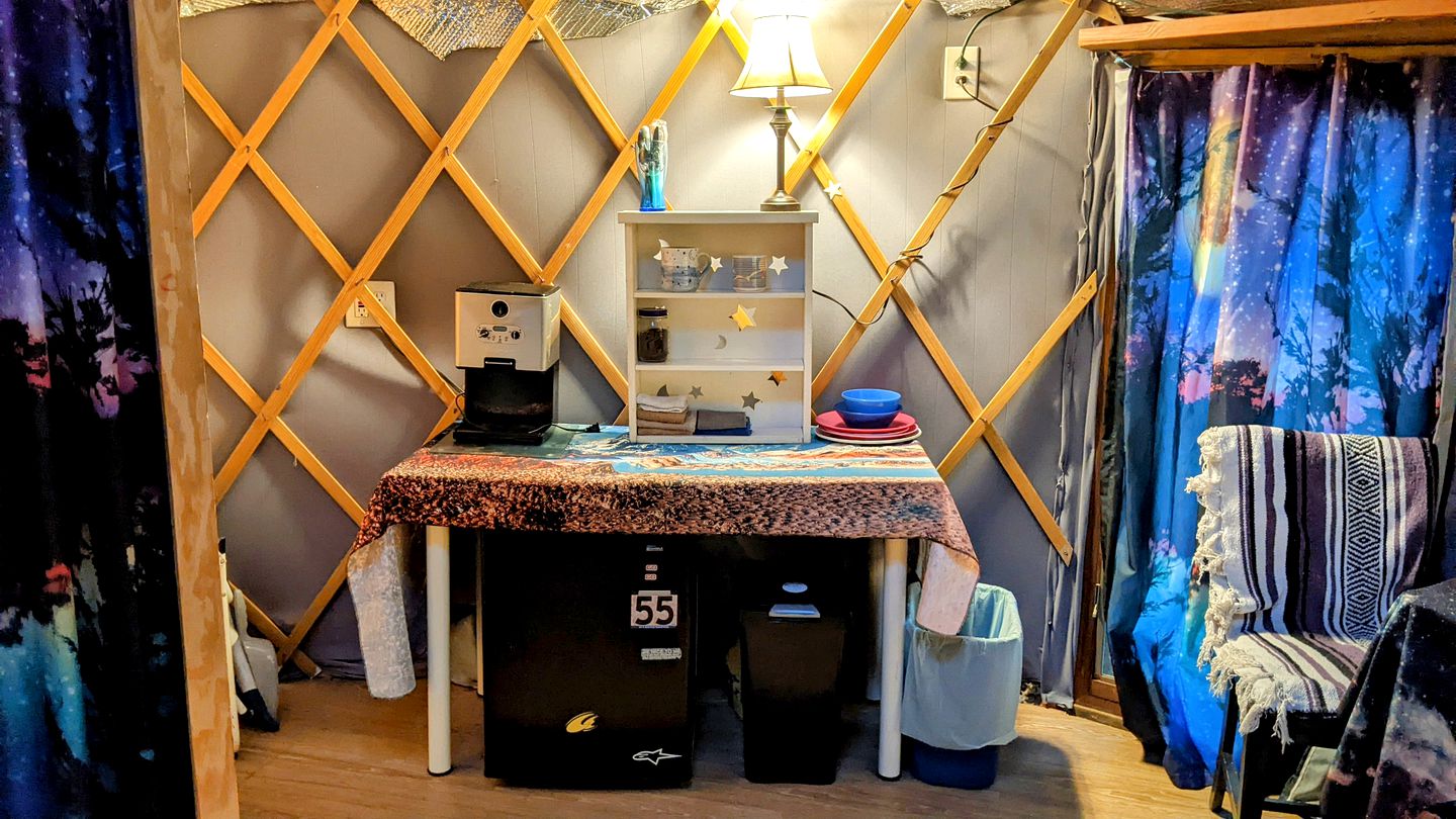 Peaceful Yurt Getaway near Lake Norman State Park, North Carolina