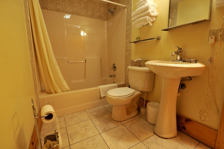 Cabins (Beaver, West Virginia, United States) | Winterplace, WV skiing