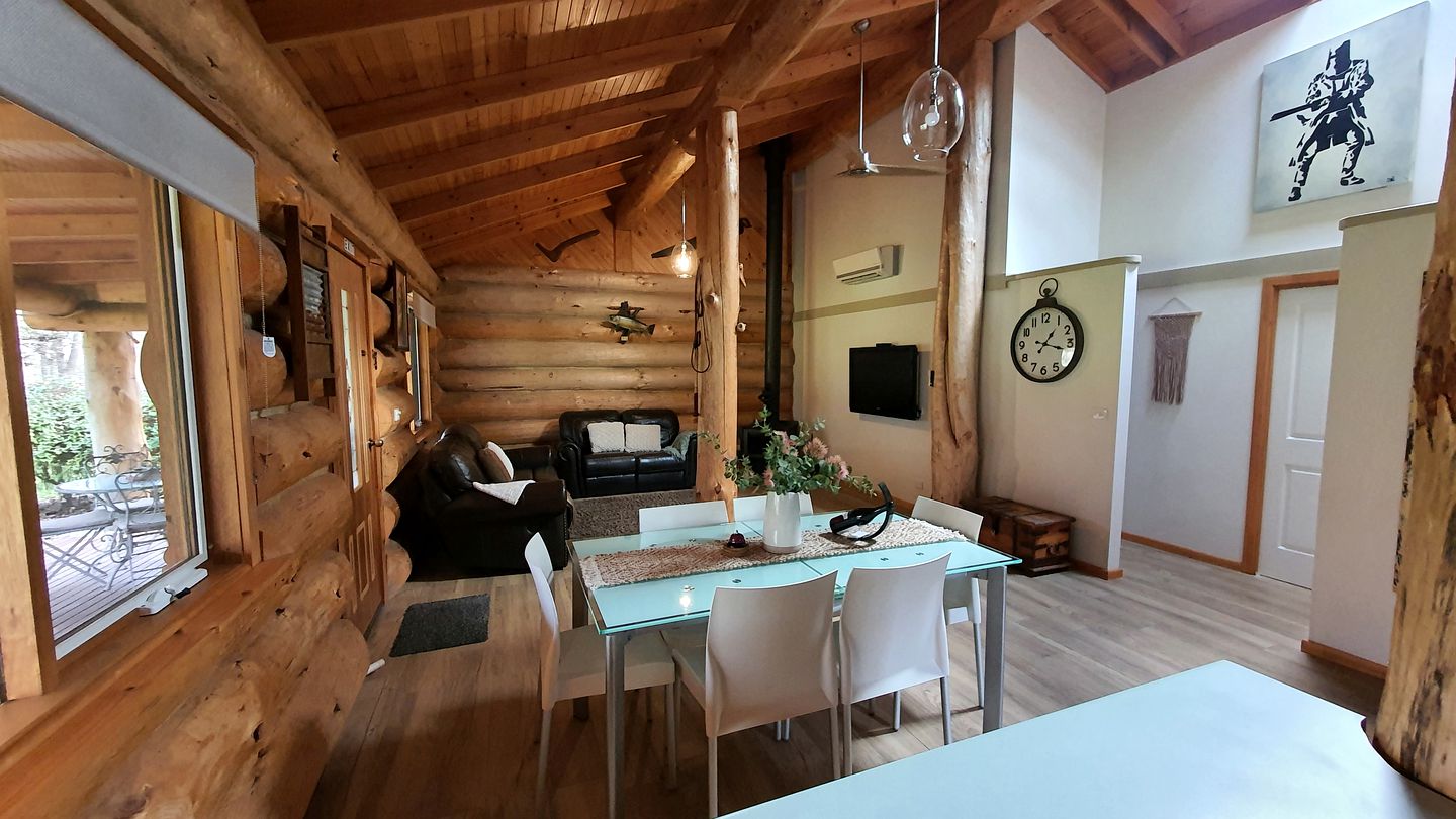 Eco-Friendly Camping Log Cabin near Bright in Victoria, Australia