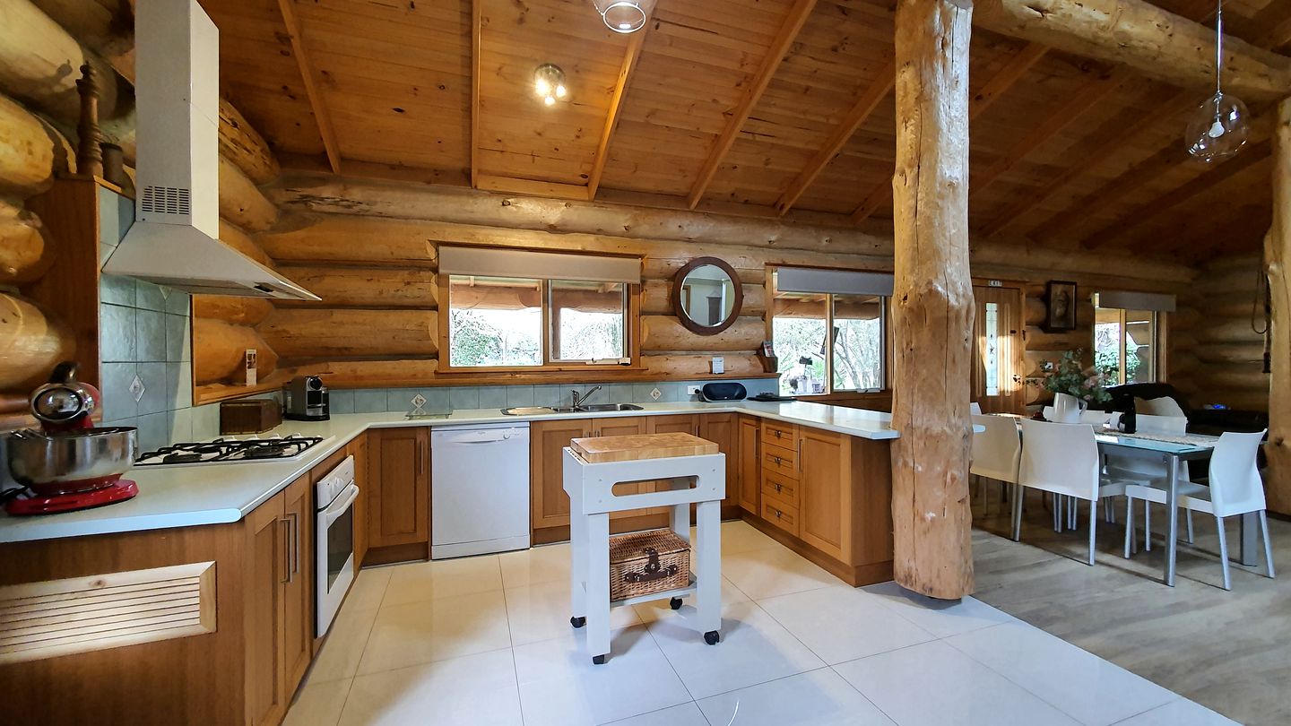 Eco-Friendly Camping Log Cabin near Bright in Victoria, Australia