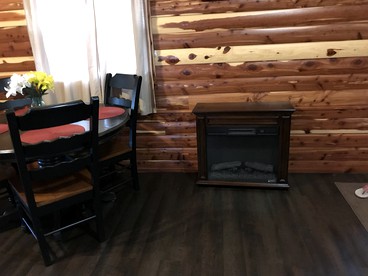 Cozy Cabin Rental on Vineyard in Allen, Oklahoma photo 3