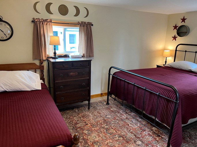 Anchorage South Hero, Cabins 28090, South Hero, United States of