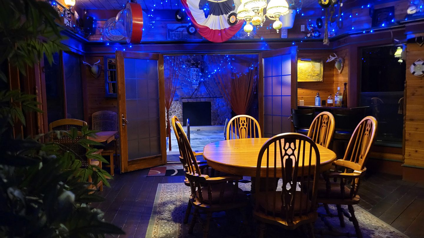 Unique Cabin Rental for a Vacation near Green Lake, Wisconsin