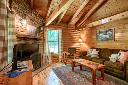 Stunning Cabin Rental in Ohio with Outdoor Hot Tub photo 4