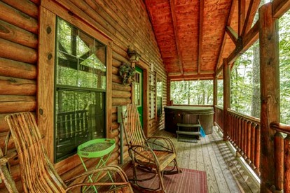 Stunning Cabin Rental in Ohio with Outdoor Hot Tub photo 3