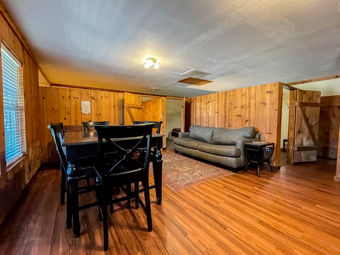 This is Paradise on Lake Texoma, Cabins 30876, Pottsboro, United States