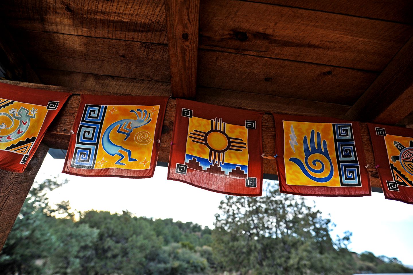 Romantic Vacation Rental with Hot Tub near New Mexico's Pinos Altos Mountains