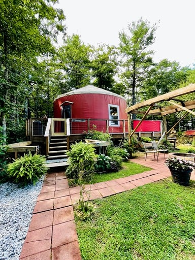 Yurts (Fancy Gap, Virginia, United States of America)