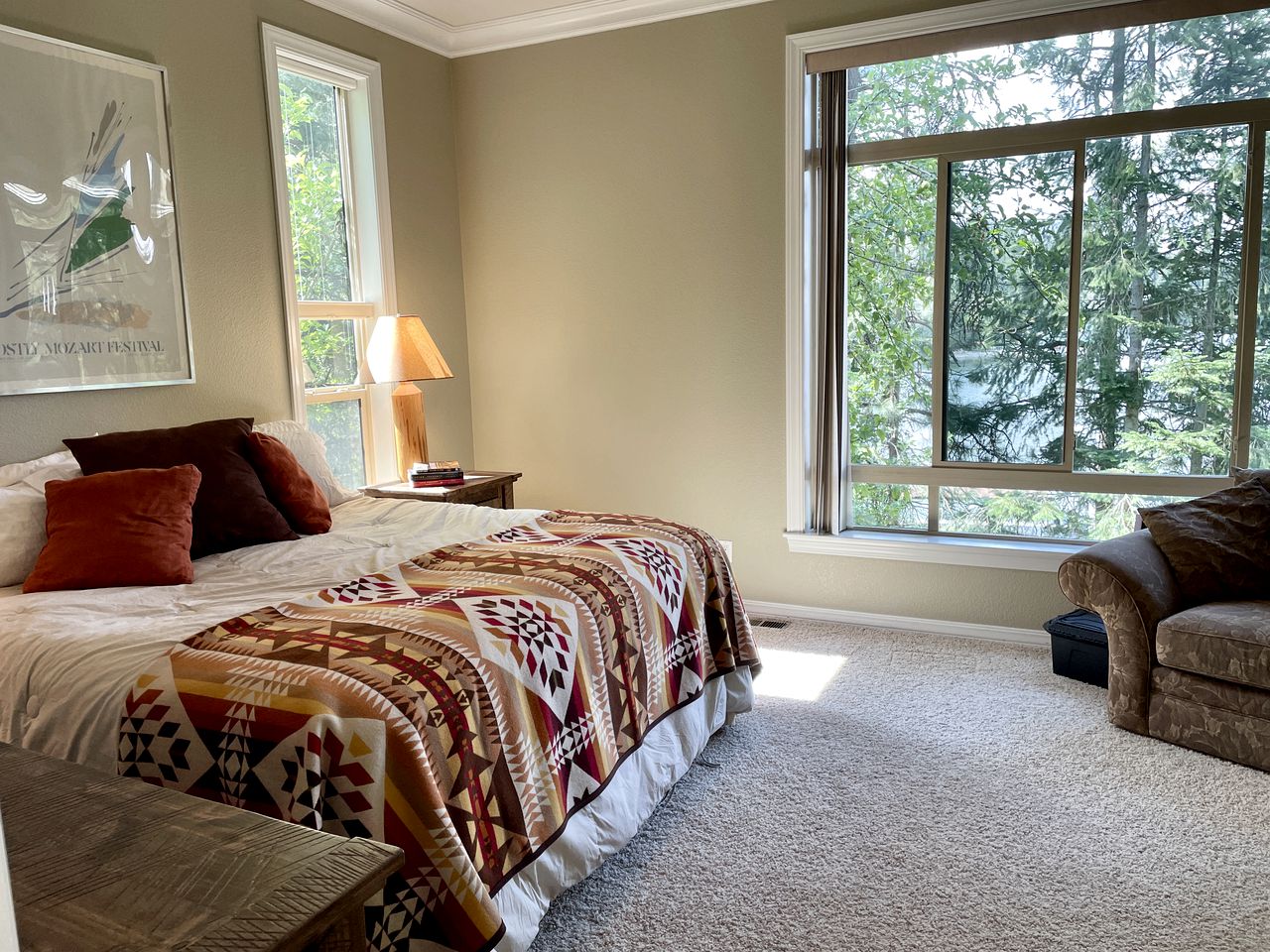 Secluded and Spacious Family Cabin Rental on Hayden Lake, Idaho