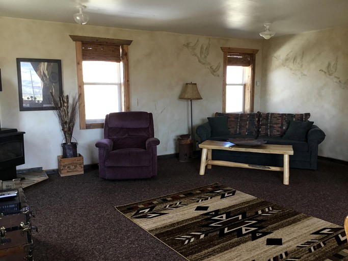 Cabins (Glen, Montana, United States of America)