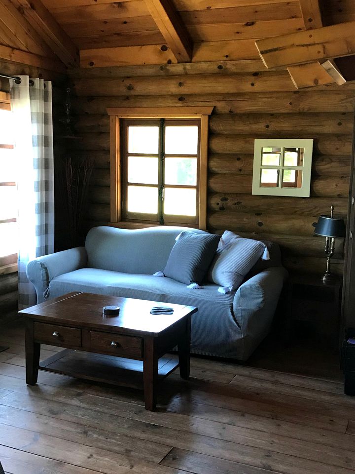 Waterfront Family Log Cabin Rental between Ottawa, Ontario and Montreal, Québec