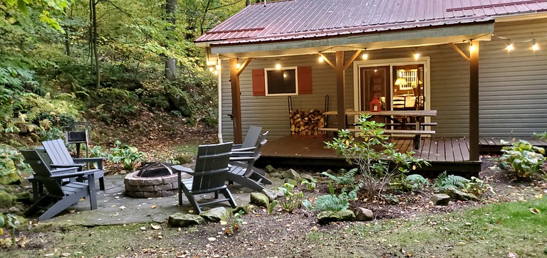 Cabins (Somerset, Pennsylvania, United States of America)