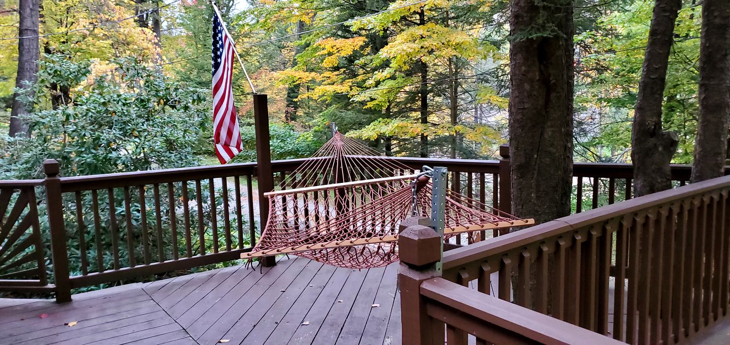 Charming Mountain Cabin near Ski and Golf Resorts, Pennsylvania
