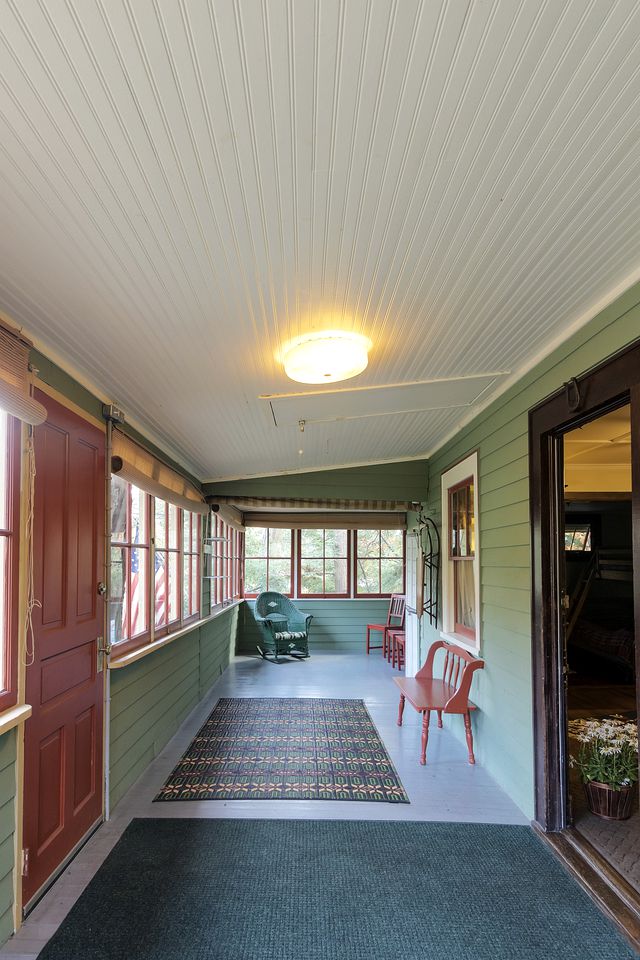 Historic Mountain Cottage Rental with Classic and Modern Features in Somerset, Pennsylvania