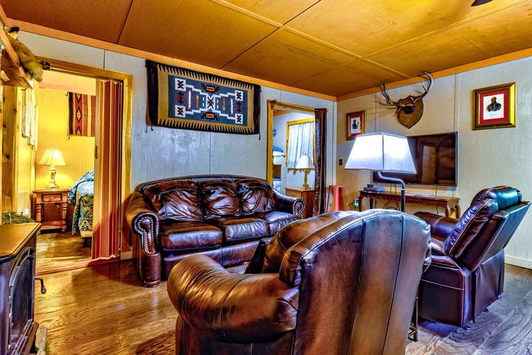 Log Cabins (United States of America, Cherokee, North Carolina)