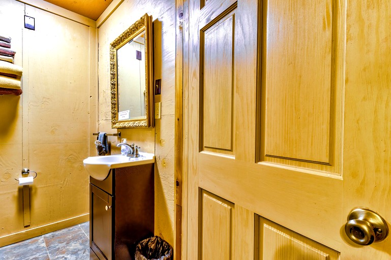 Log Cabins (United States of America, Cherokee, North Carolina)