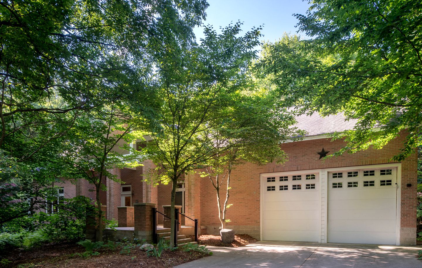 Nature Lodges (Holland, Michigan, United States of America)