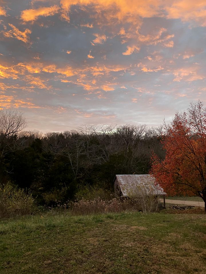 Riverside Cabin Rental near St. Louis, Missouri