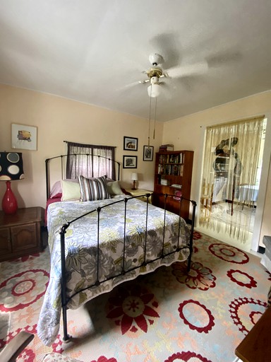 Cabins (Leslie, Missouri, United States of America)