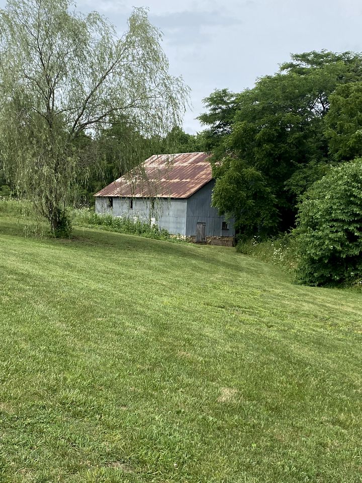 Riverside Cabin Rental near St. Louis, Missouri