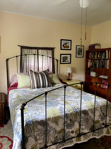 Cabins (Leslie, Missouri, United States of America)