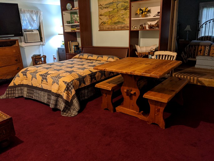 Cabins (Brethren, Michigan, United States of America)