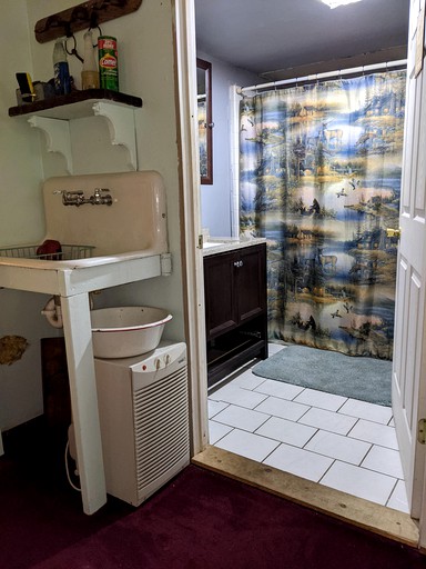 Cabins (Brethren, Michigan, United States of America)