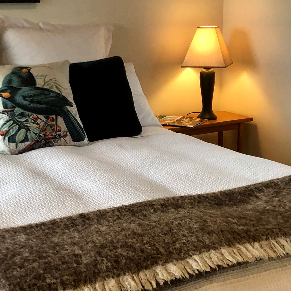 Secluded Coastal Cottage Rental with Stunning Views near Whangarei, North Island