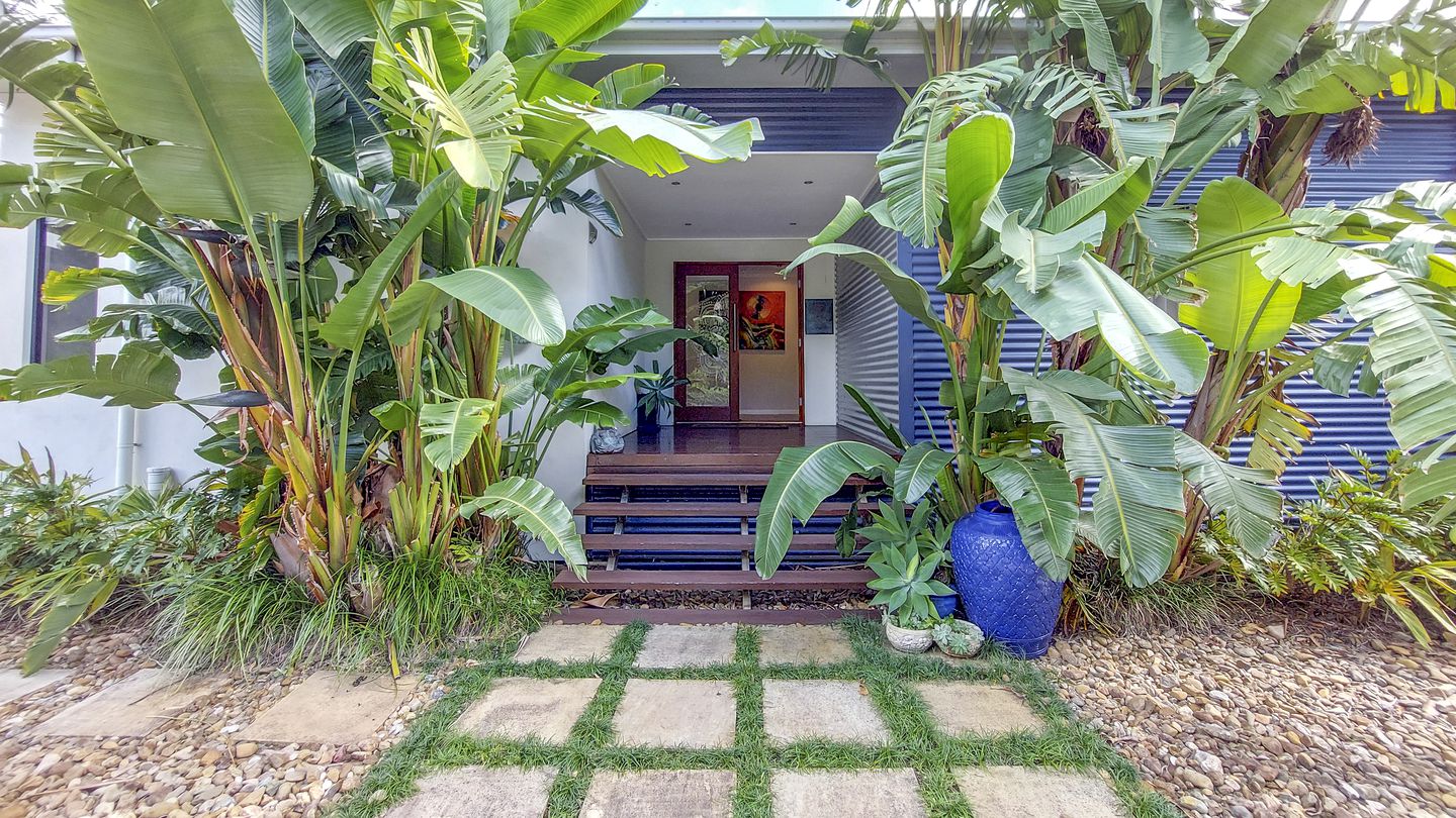 Vacation Rentals (Wongawallan, Queensland, Australia)