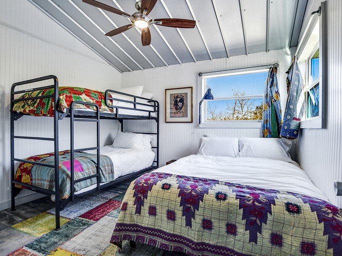 Vacation Rentals (Round Top, Texas, United States)