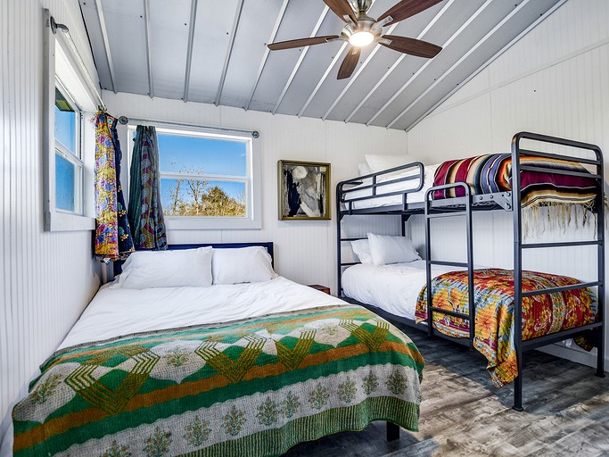 Vacation Rentals (Round Top, Texas, United States)