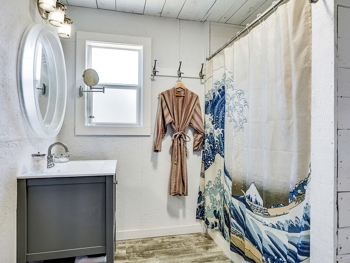 FlopHouze Beach Houze, Vacation Rentals, Round Top, United States of