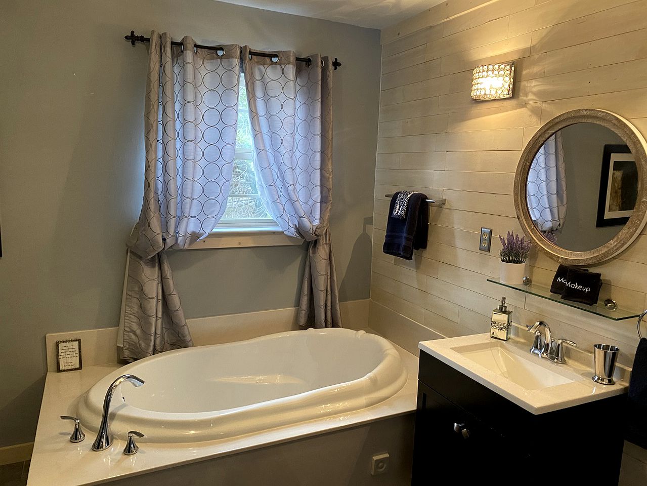 Charming Pet-Friendly Vacation Rental with a Private Pool in Hays County, Texas