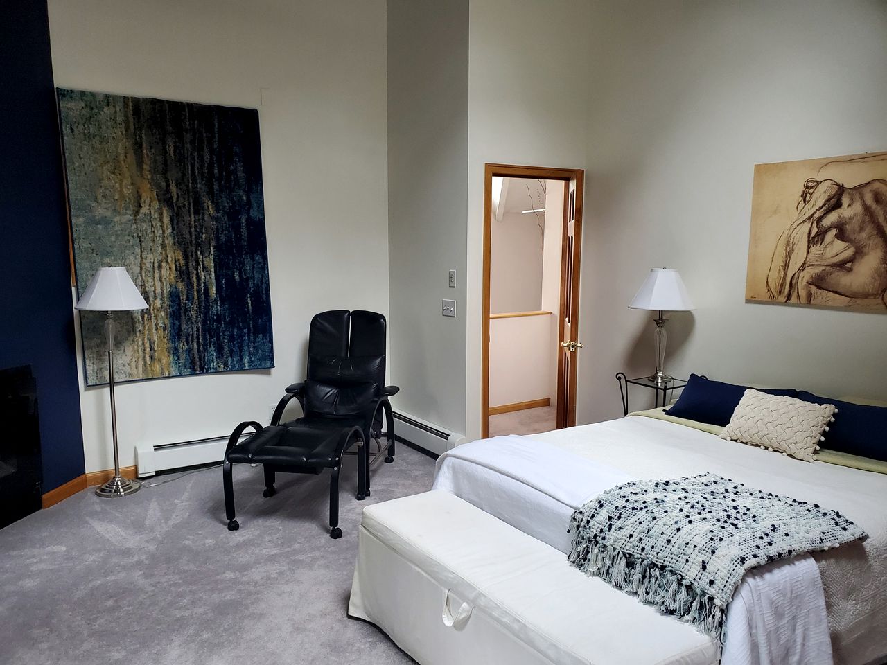 Spacious Family-Friendly Cabin with a Wraparound Deck in the Green Mountains of Vermont