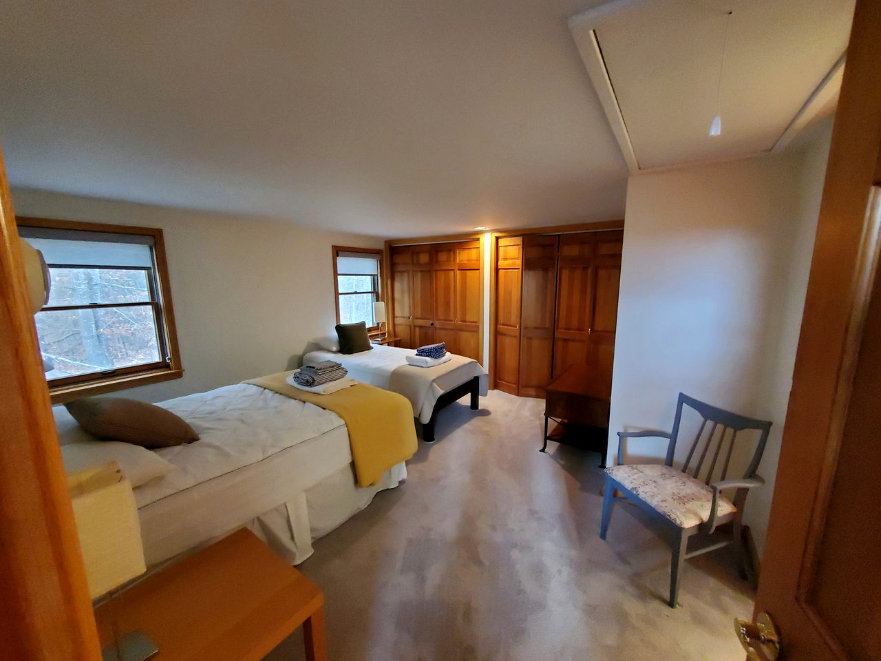 Spacious Family-Friendly Cabin with a Wraparound Deck in the Green Mountains of Vermont