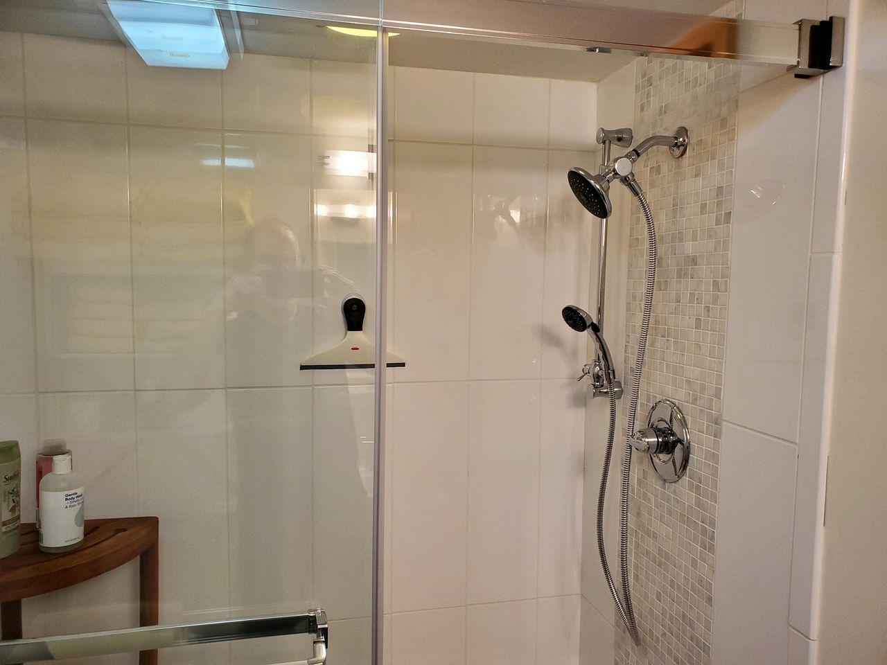 Spacious Family-Friendly Cabin with a Wraparound Deck in the Green Mountains of Vermont