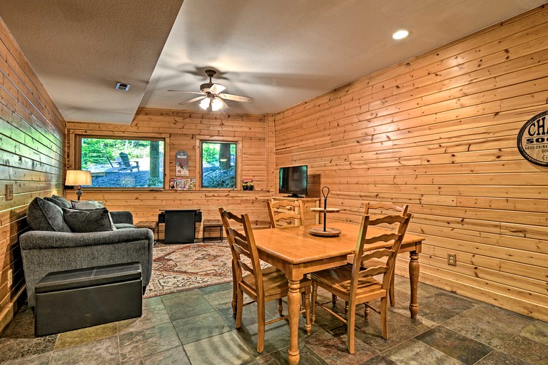 Log Cabins (United States of America, Bellaire, Michigan)