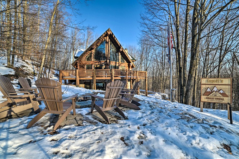 Log Cabins (United States of America, Bellaire, Michigan)