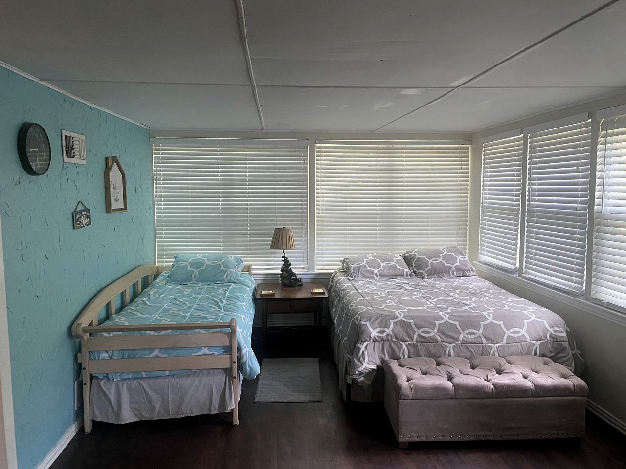 Rustic Cabin Rental within Walking Distance of Lake Texoma in Denison, Texas