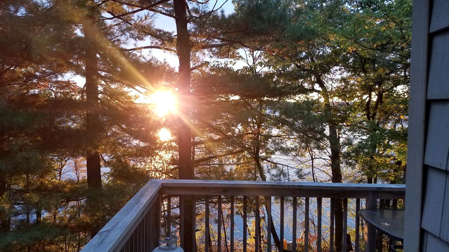 Lakefront Vacation Rental with Superb Views over Lake Wallenpaupack in Hawley, Pennsylvania