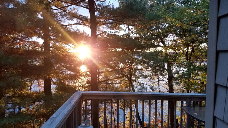 Cabins (Hawley, Pennsylvania, United States of America)