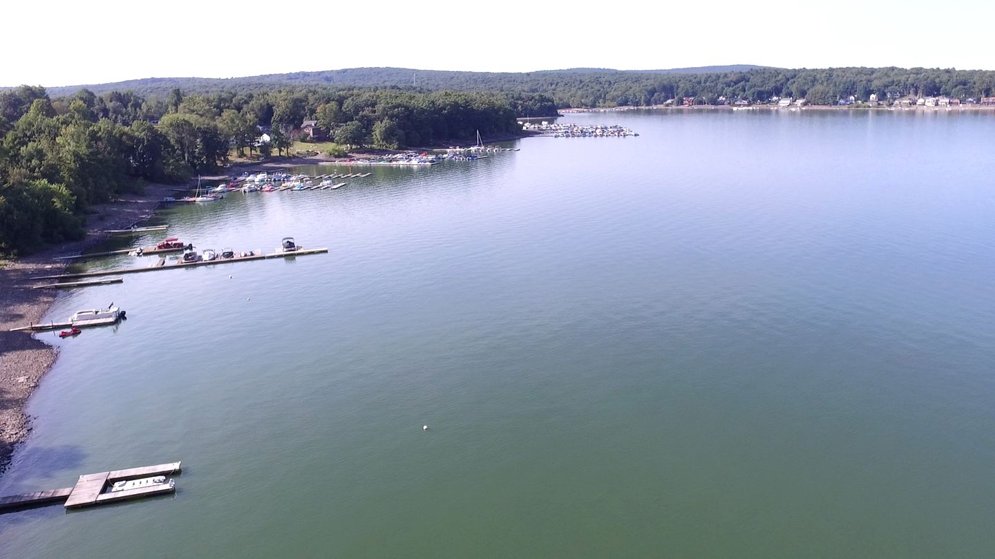 Lakefront Vacation Rental with Superb Views over Lake Wallenpaupack in Hawley, Pennsylvania