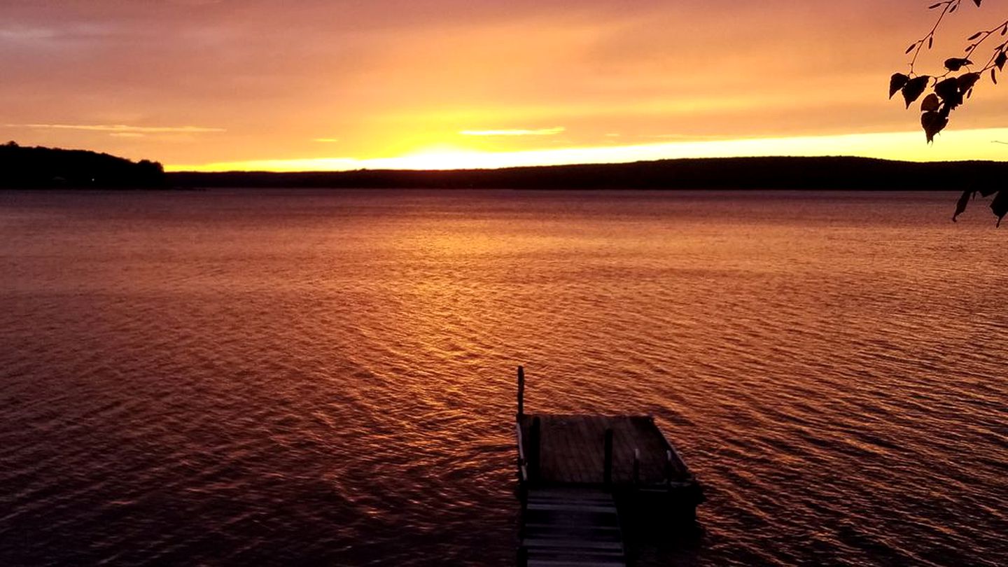Lakefront Vacation Rental with Superb Views over Lake Wallenpaupack in Hawley, Pennsylvania